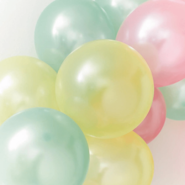 ballonnen-in-pastel-kleuren